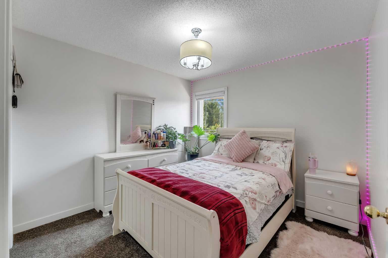 280140 Township Road 241A  