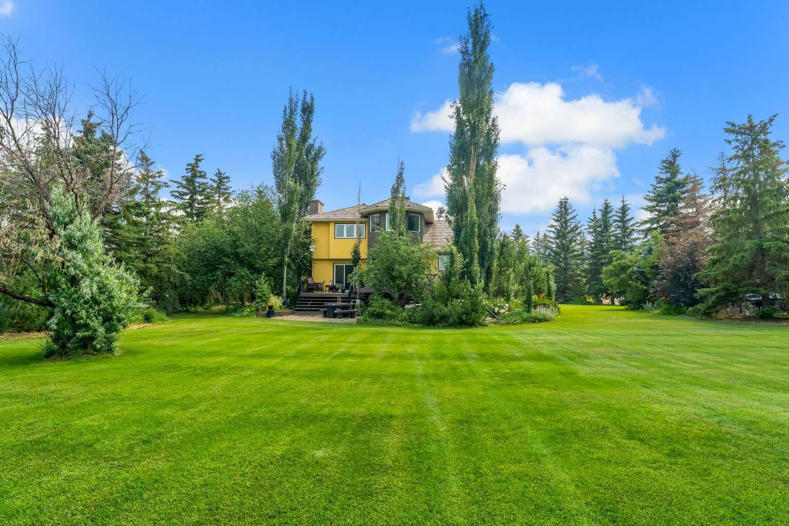 280140 Township Road 241A  