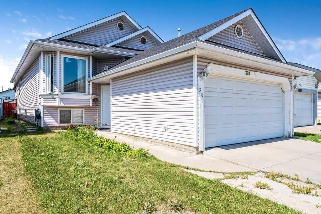 318 Applewood Drive SE