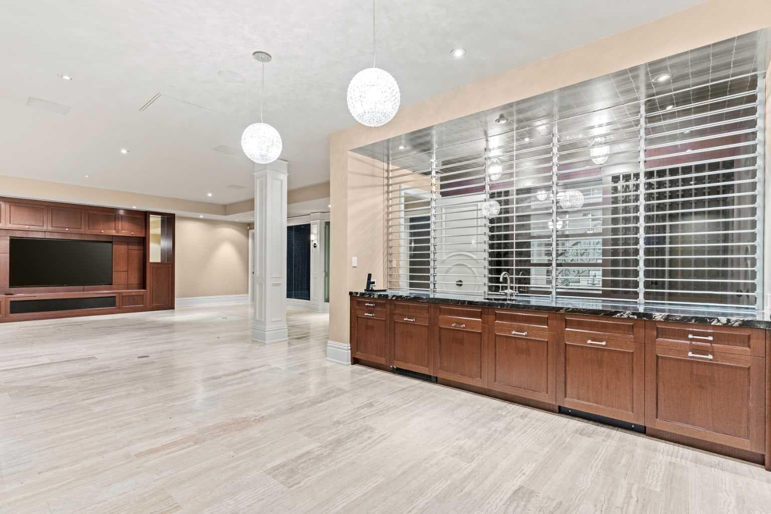 1020 Bel-Aire Drive SW