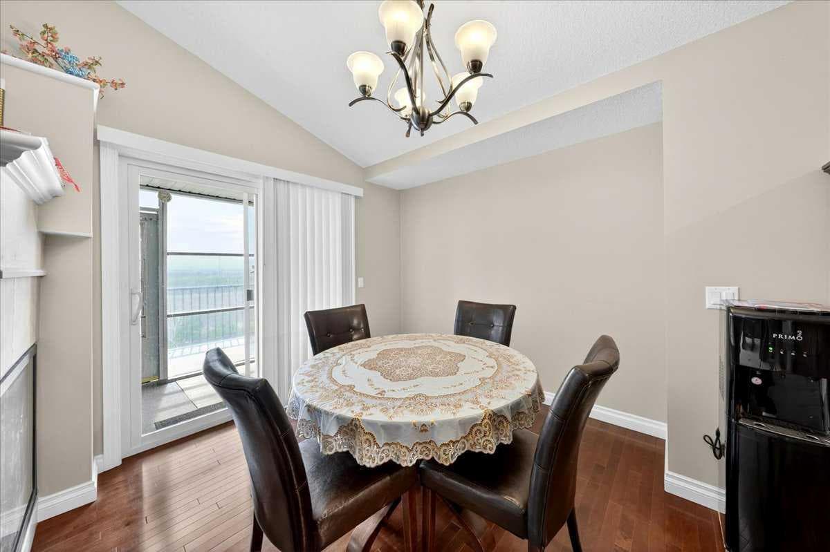 248 Rainbow Falls Way 