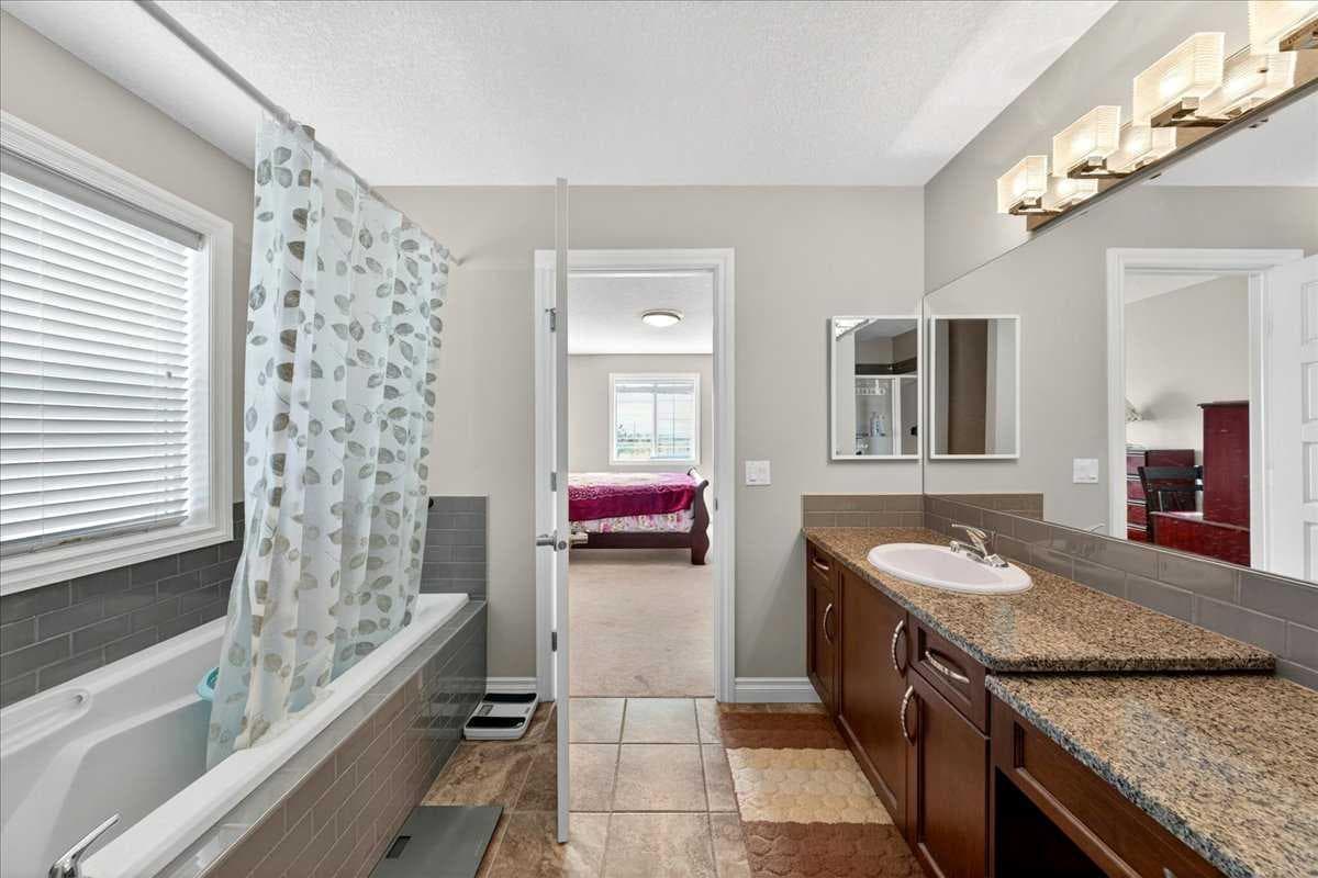 248 Rainbow Falls Way 