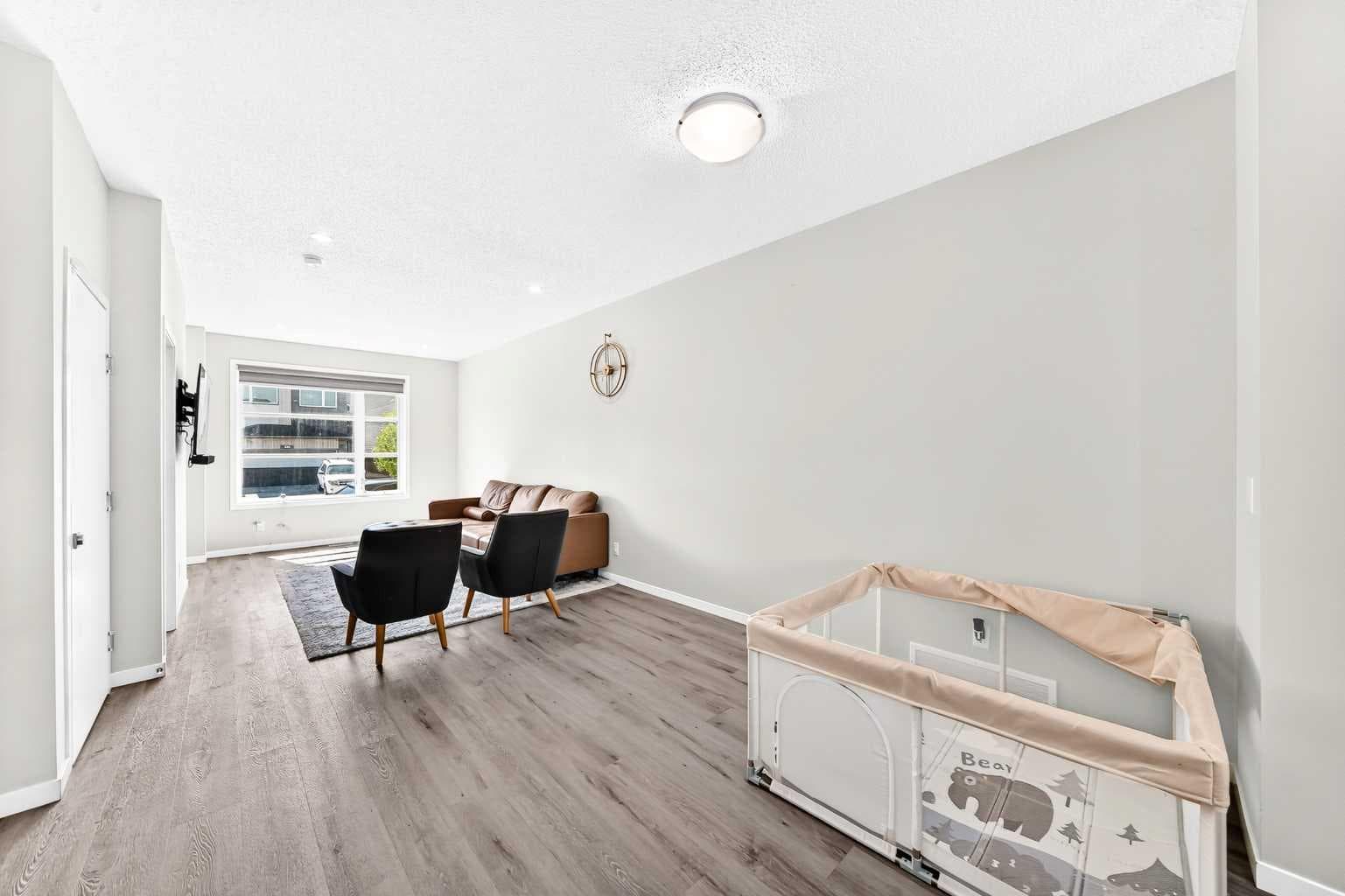 224 CORNER MEADOWS Way 