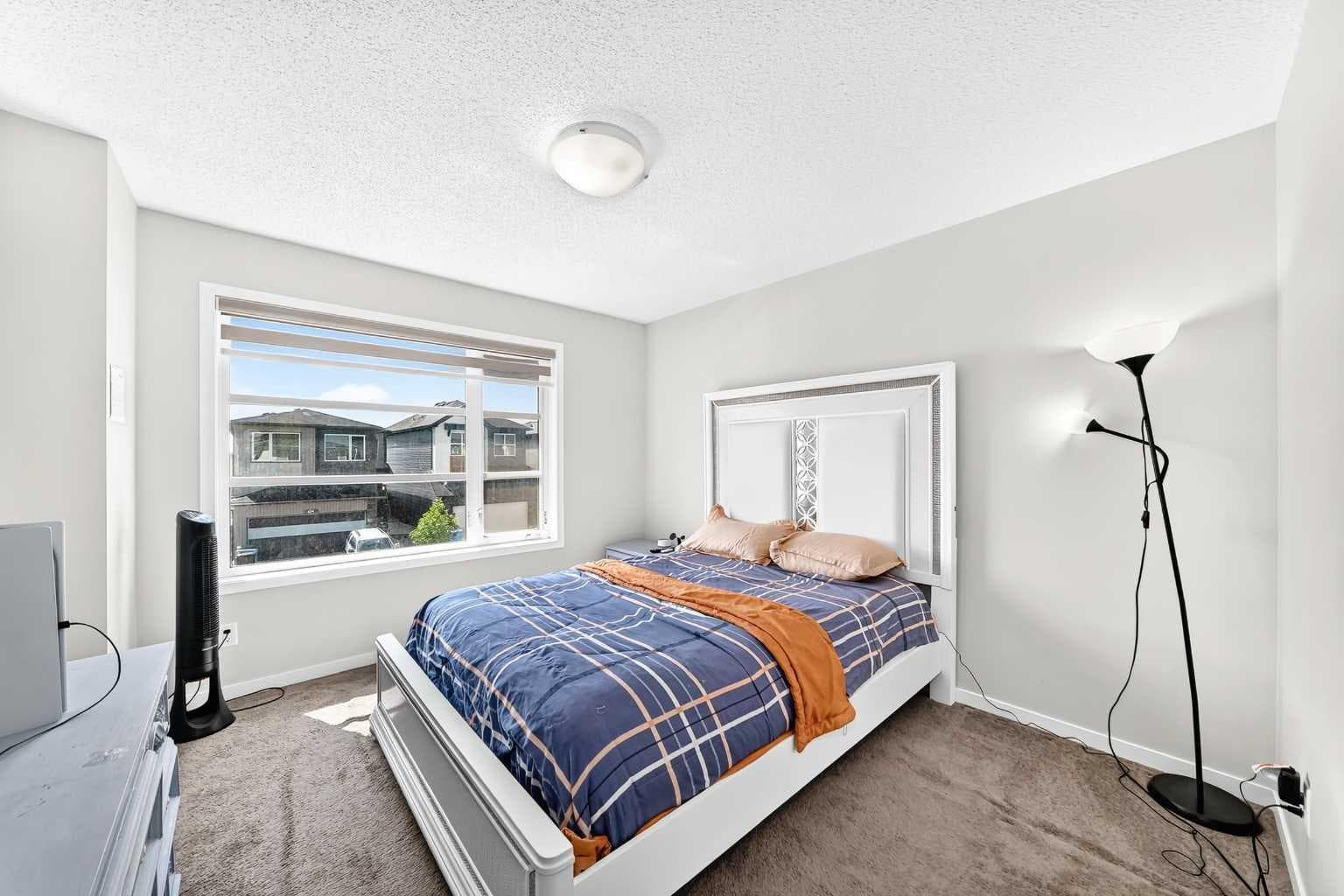 224 CORNER MEADOWS Way 