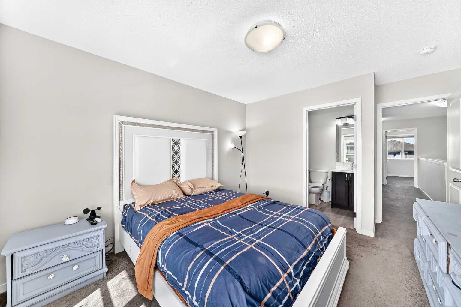 224 CORNER MEADOWS Way 