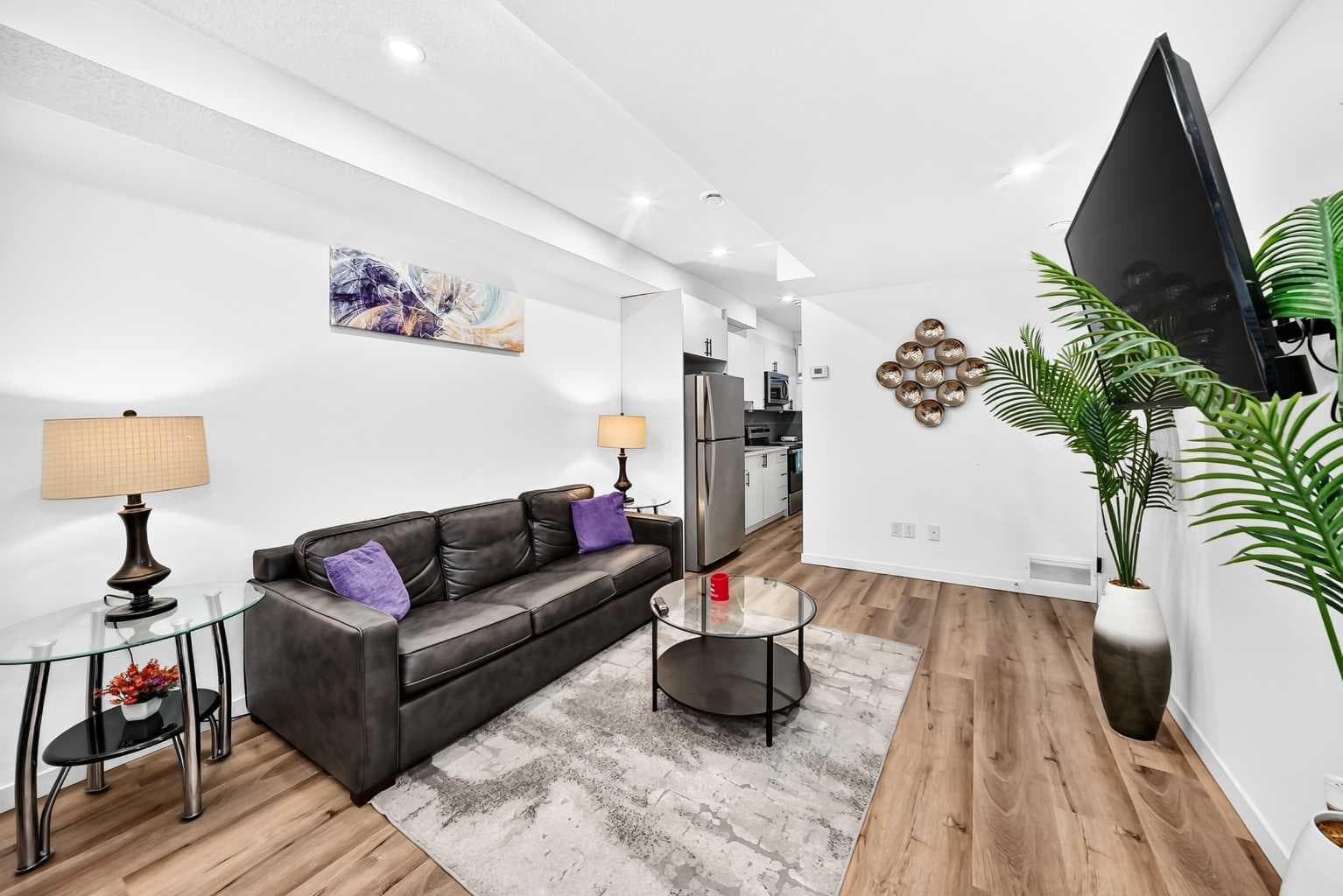 224 CORNER MEADOWS Way 