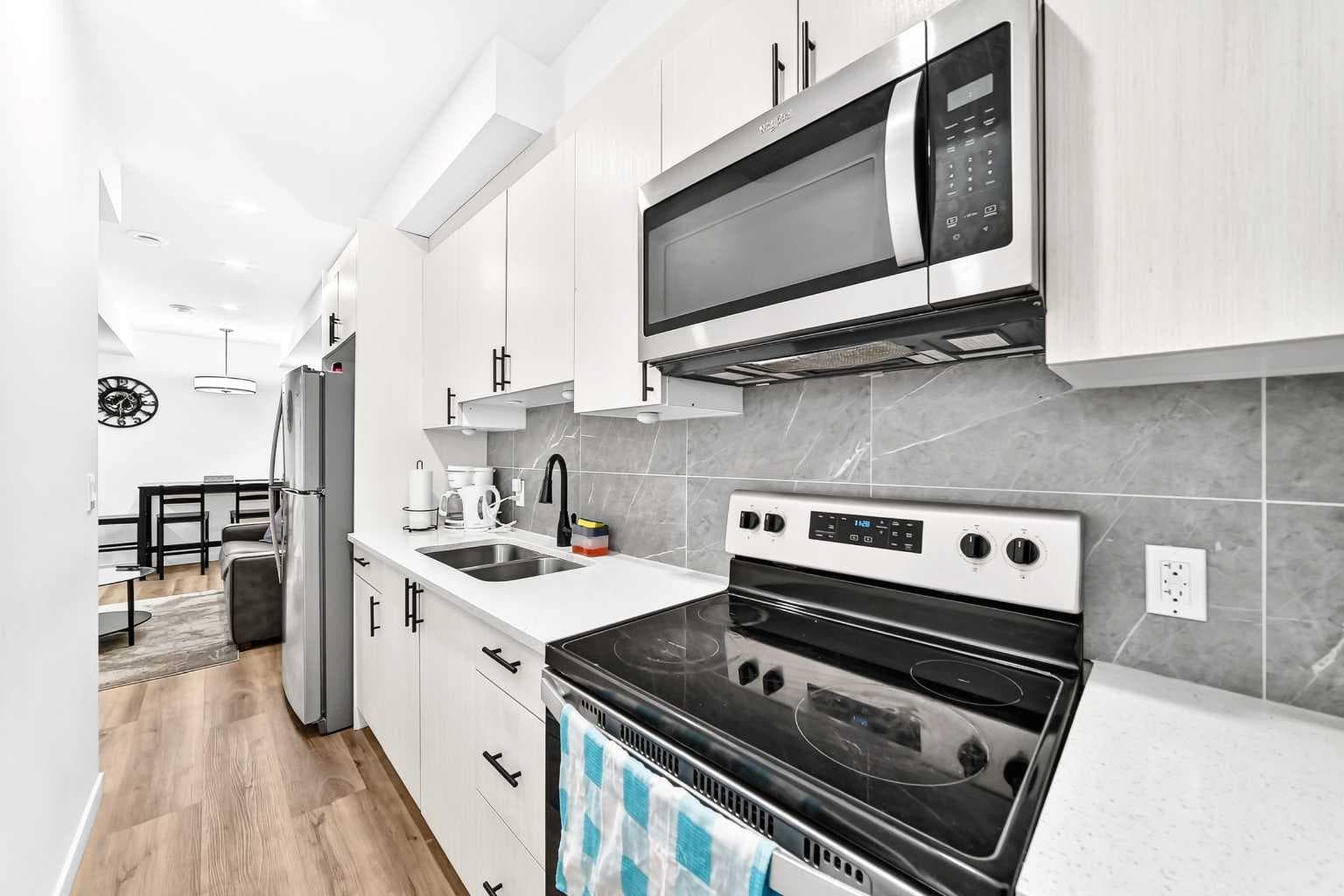 224 CORNER MEADOWS Way 