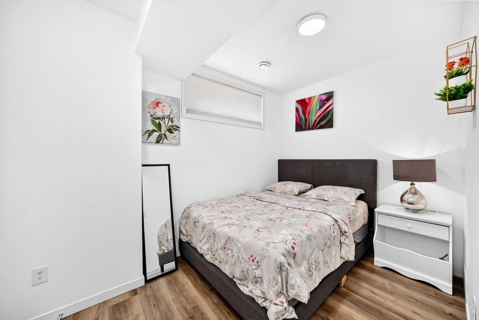 224 CORNER MEADOWS Way 