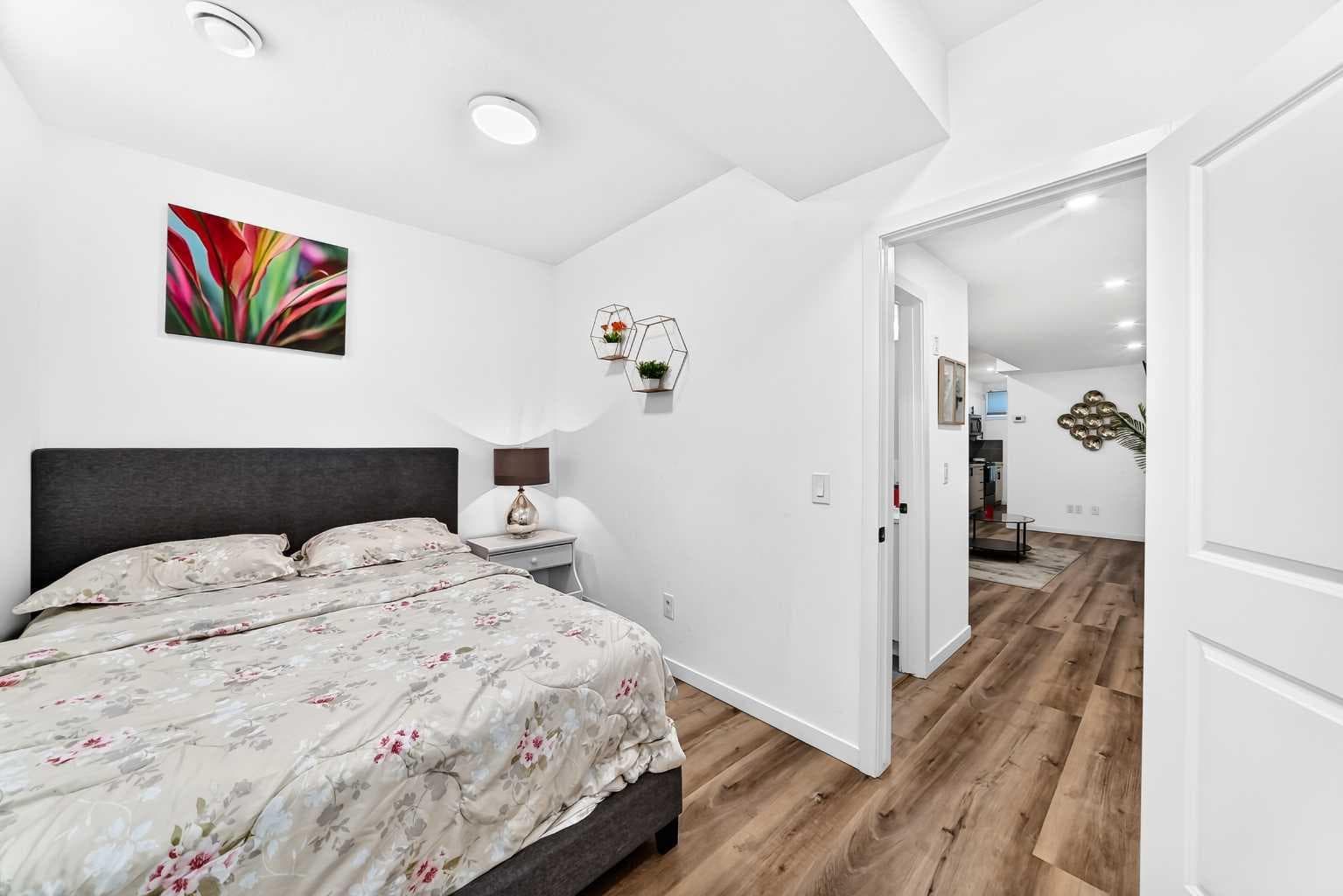 224 CORNER MEADOWS Way 