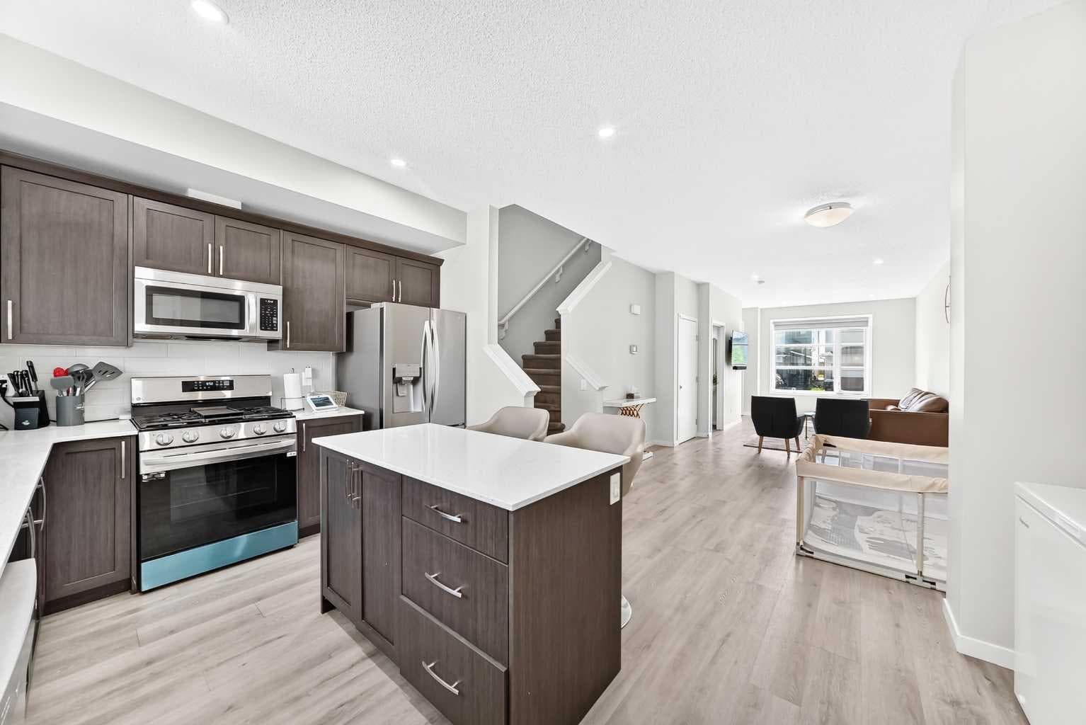 224 CORNER MEADOWS Way 