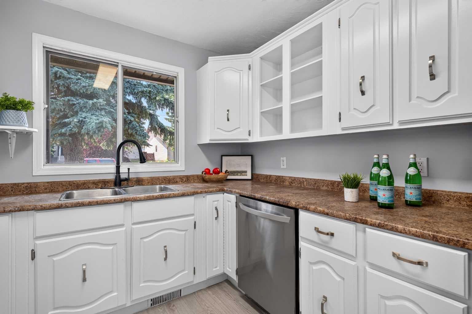 258 Summerwood Place SE