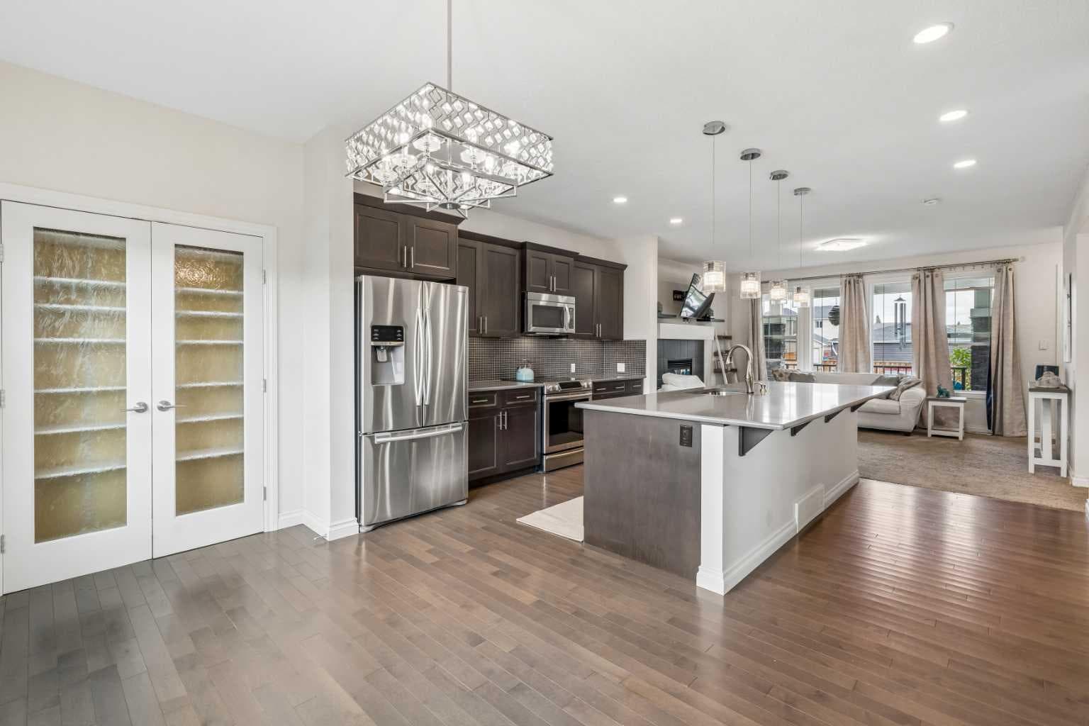 11 Legacy Crescent SE