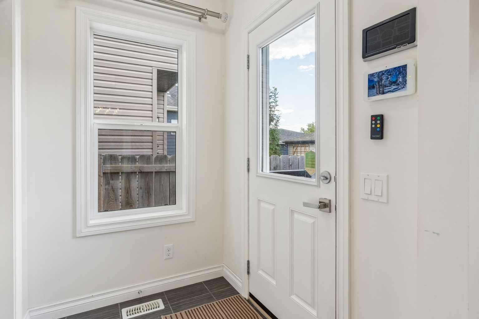11 Legacy Crescent SE