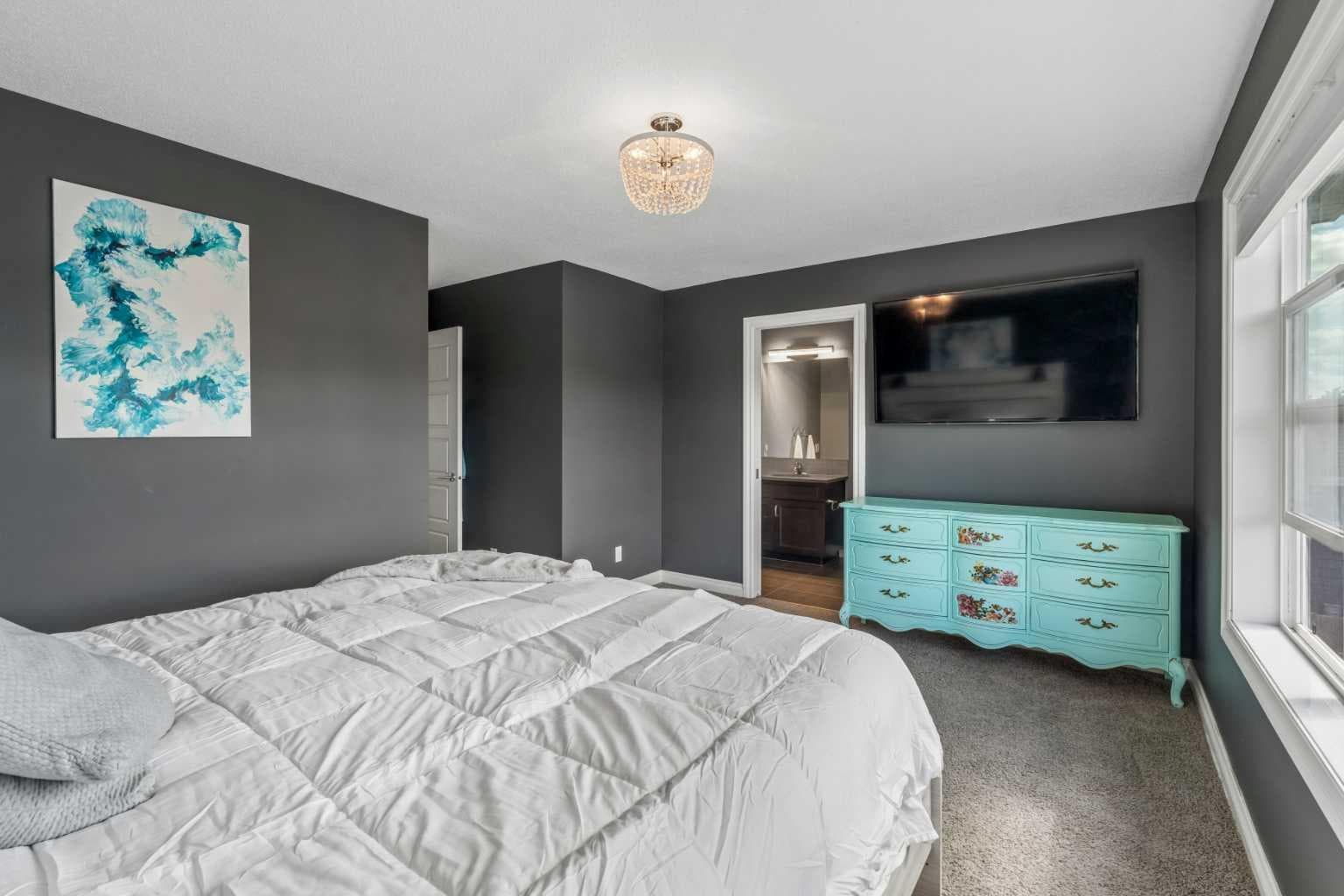 11 Legacy Crescent SE