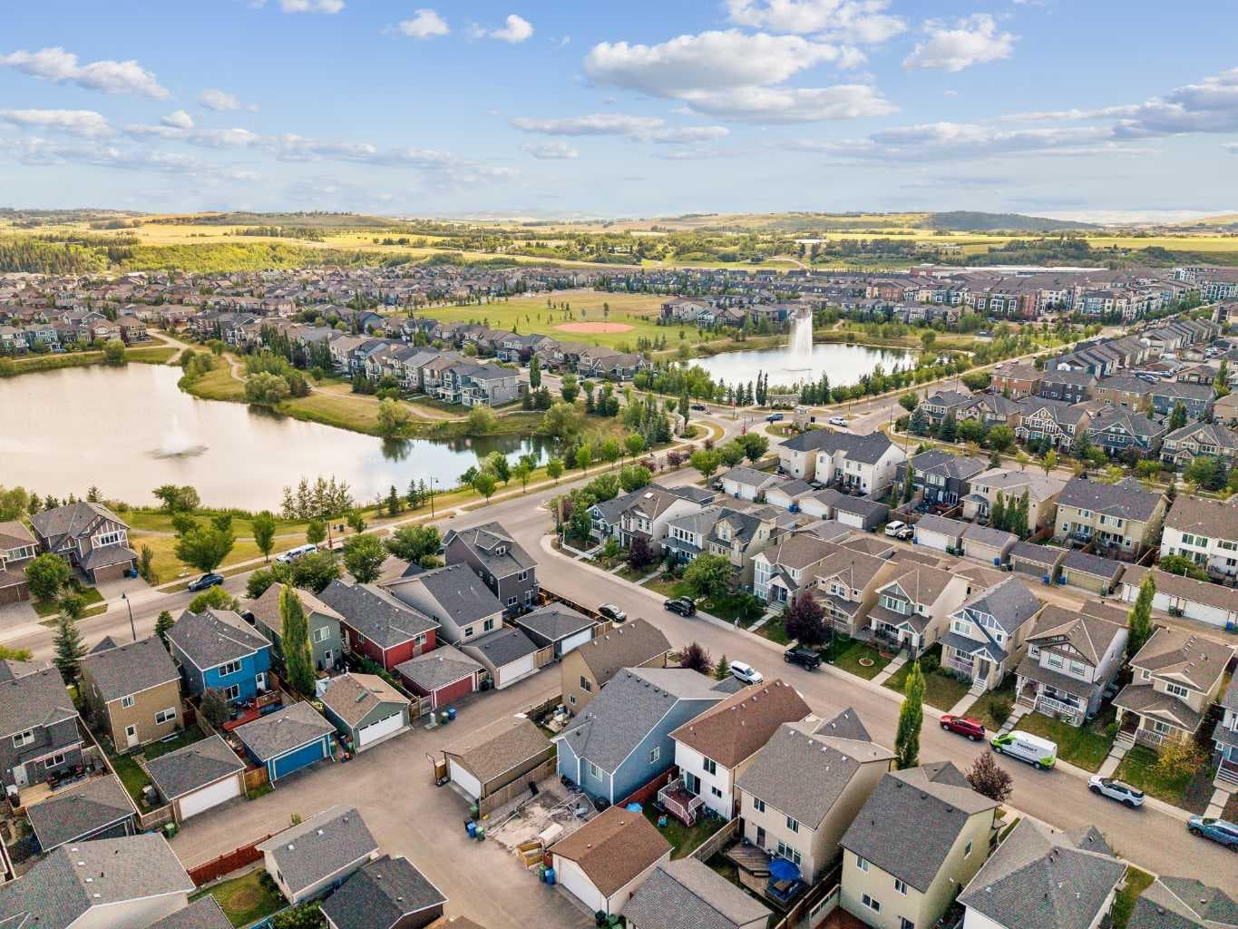 11 Legacy Crescent SE