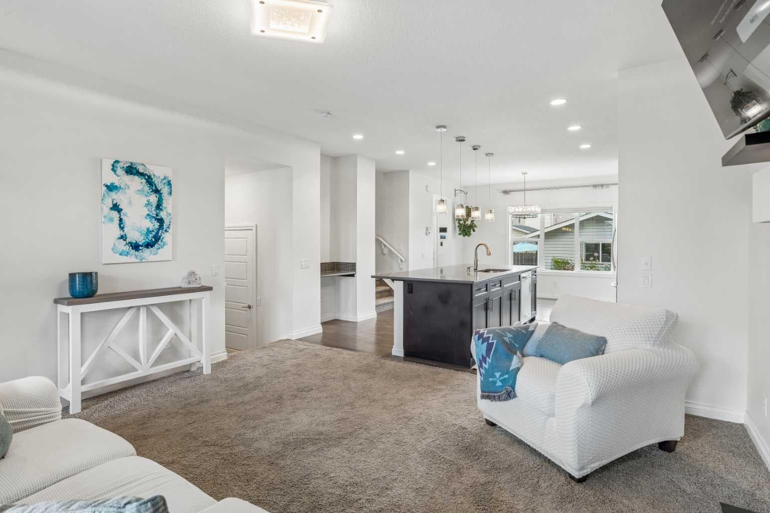 11 Legacy Crescent SE