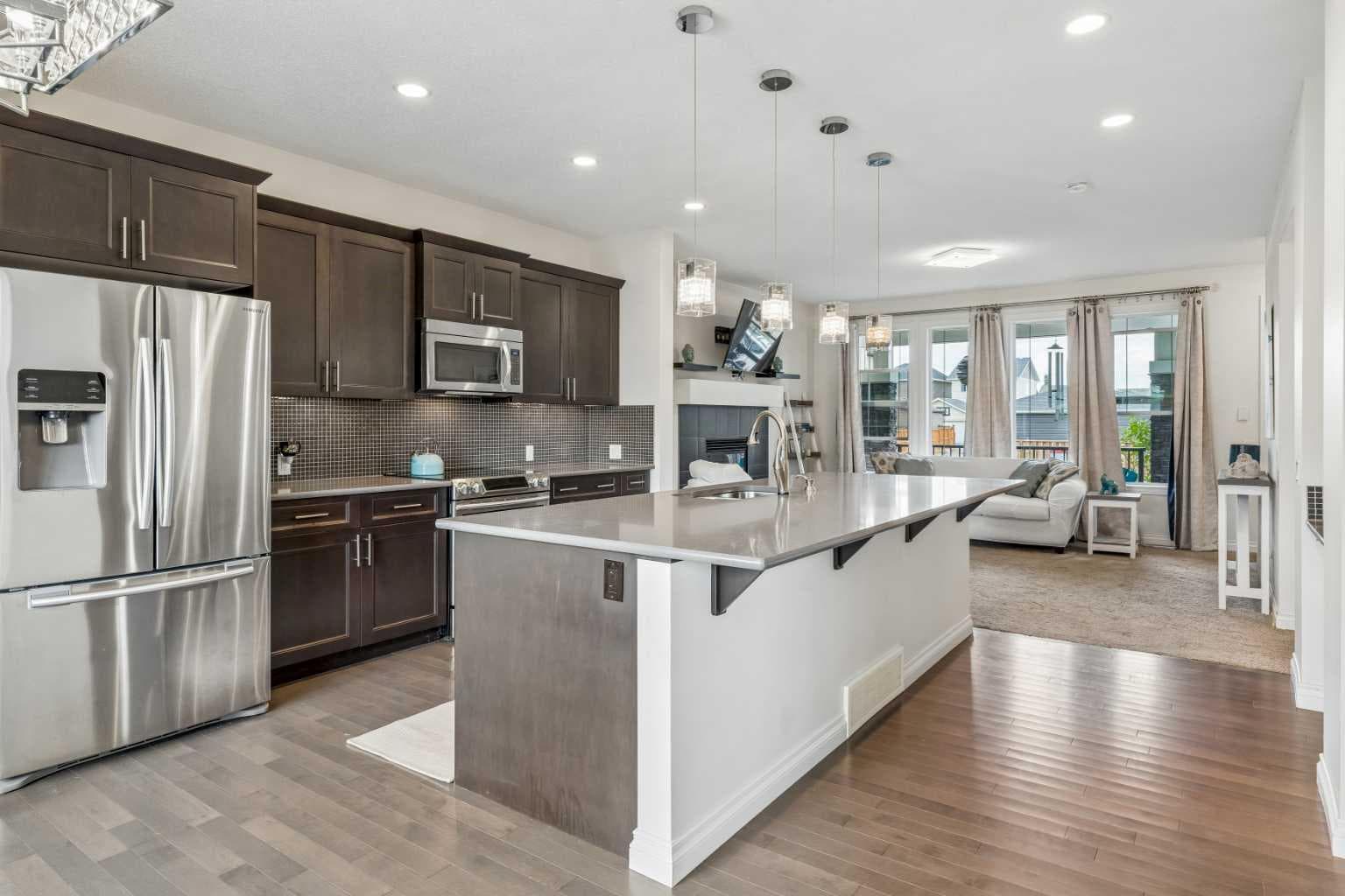 11 Legacy Crescent SE