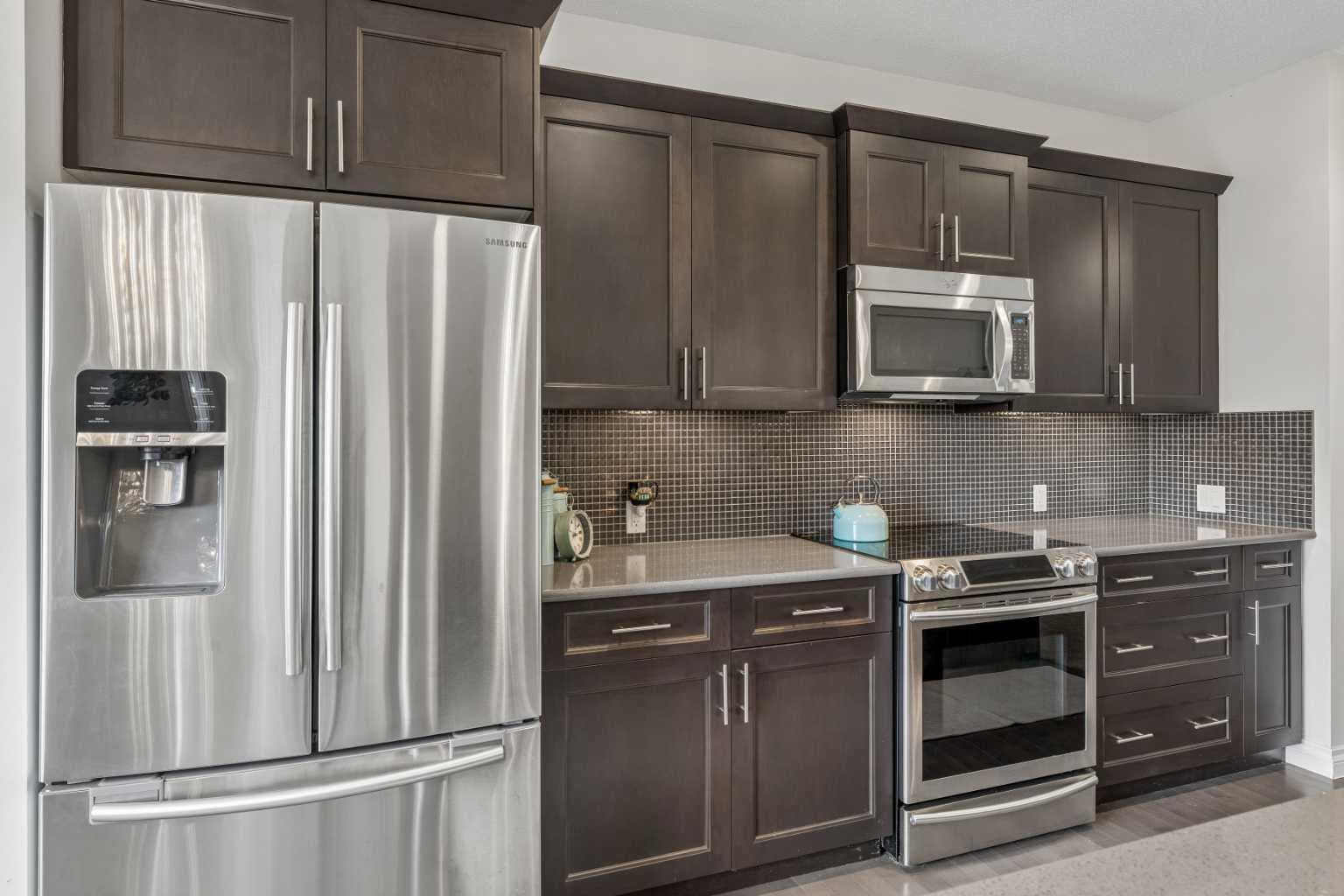 11 Legacy Crescent SE