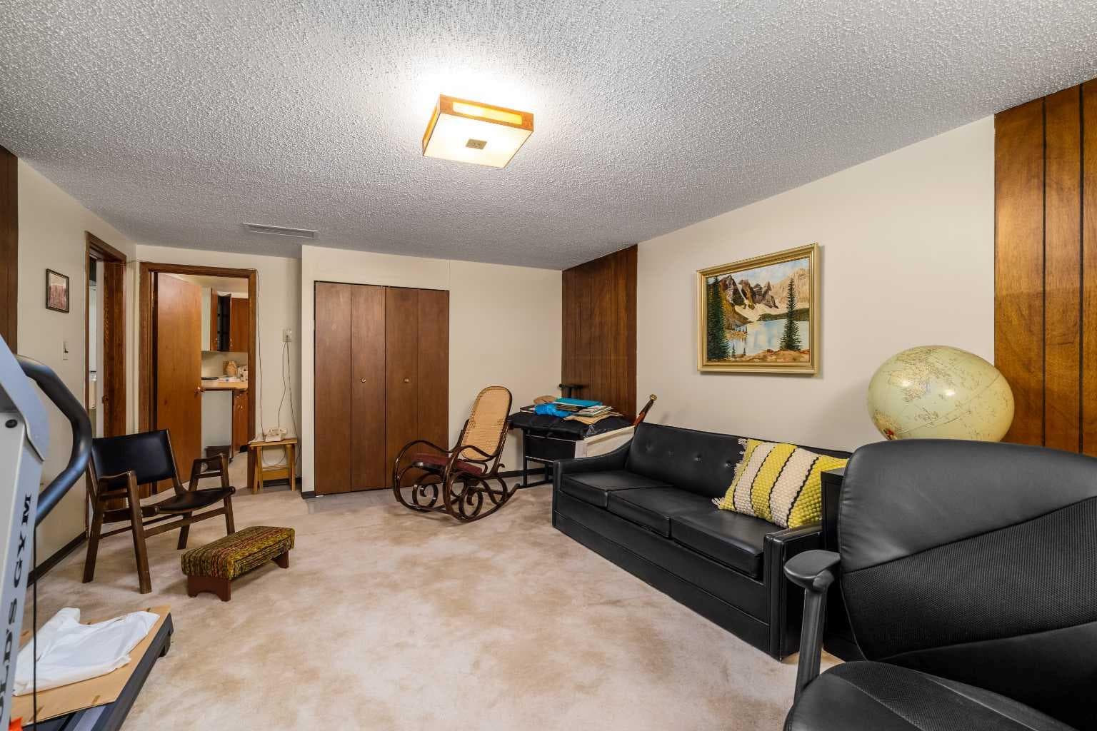 40 Thornlee Crescent NW