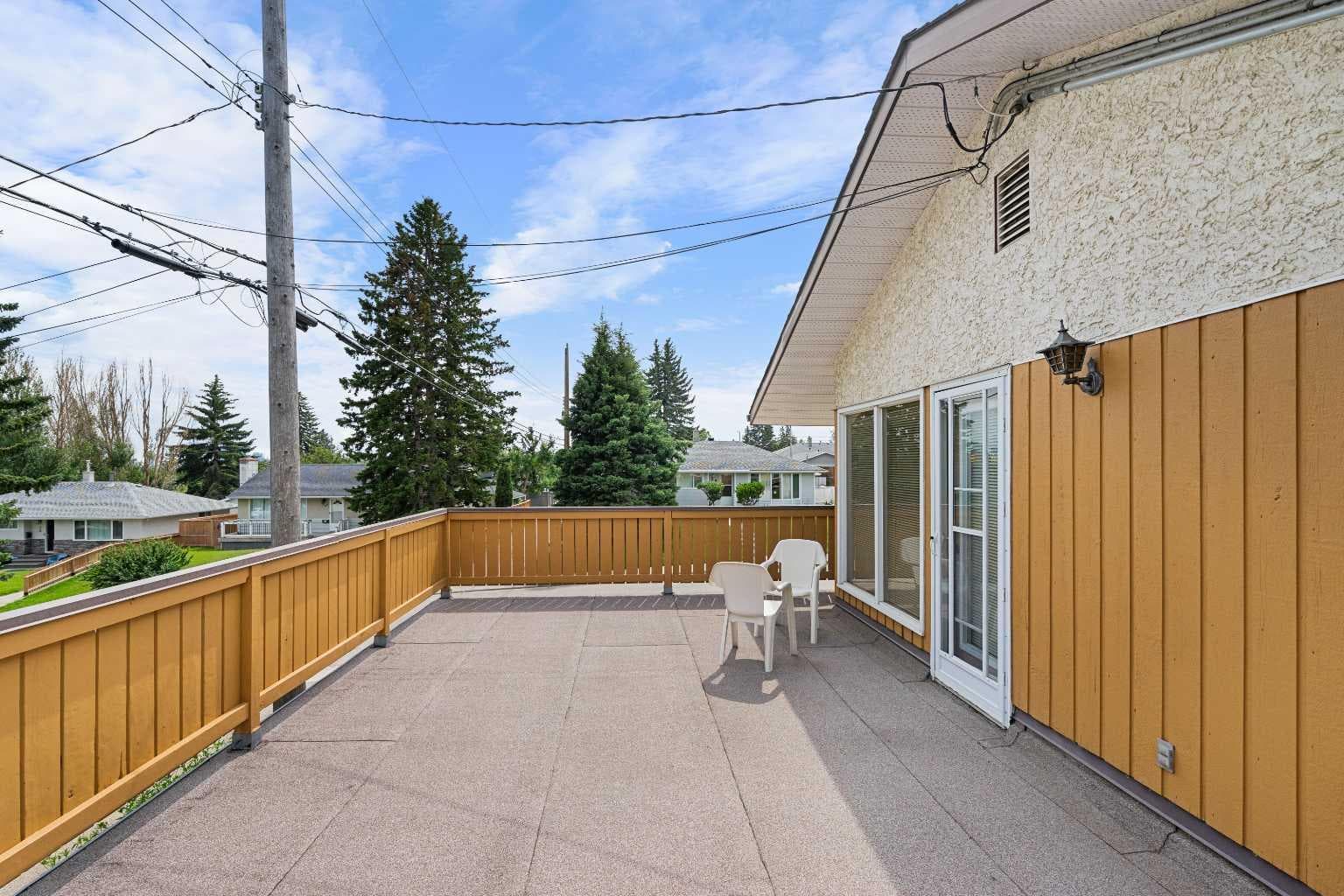 40 Thornlee Crescent NW