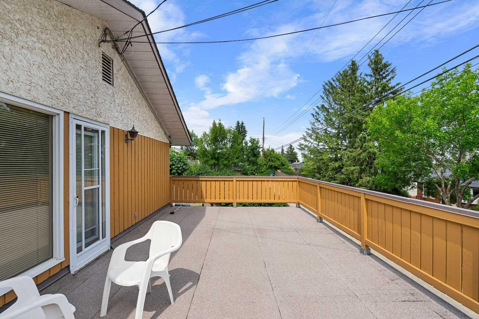 40 Thornlee Crescent NW