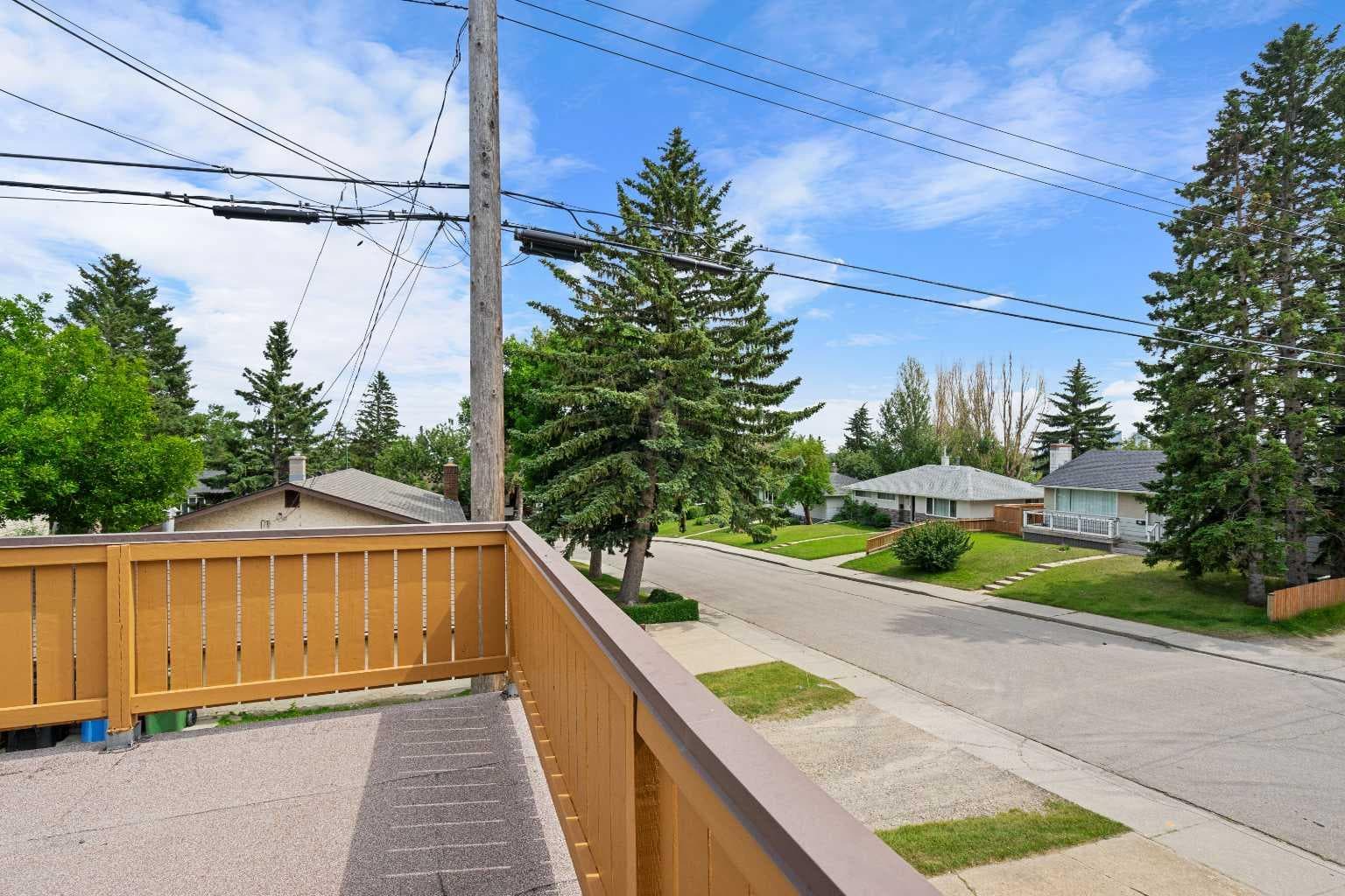 40 Thornlee Crescent NW