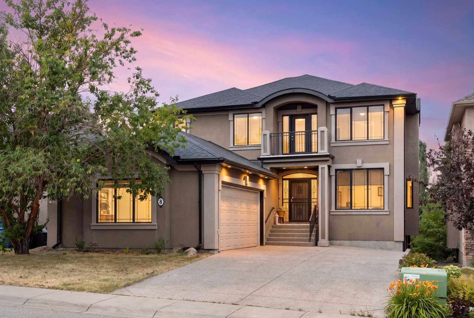 8 Coulee Park SW