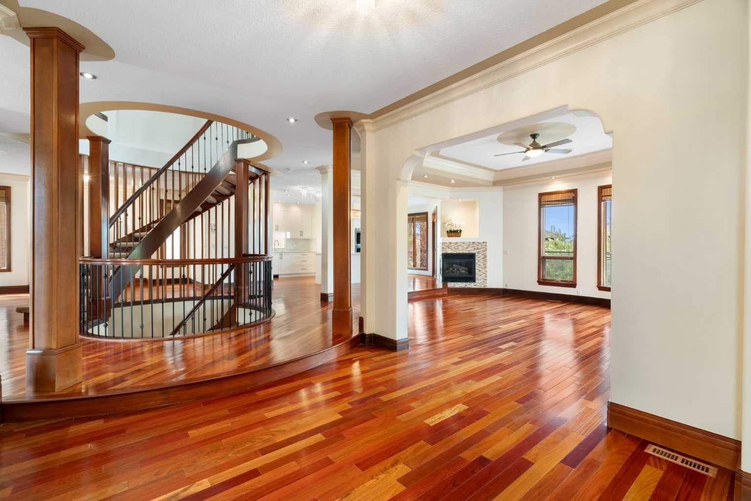 8 Coulee Park SW