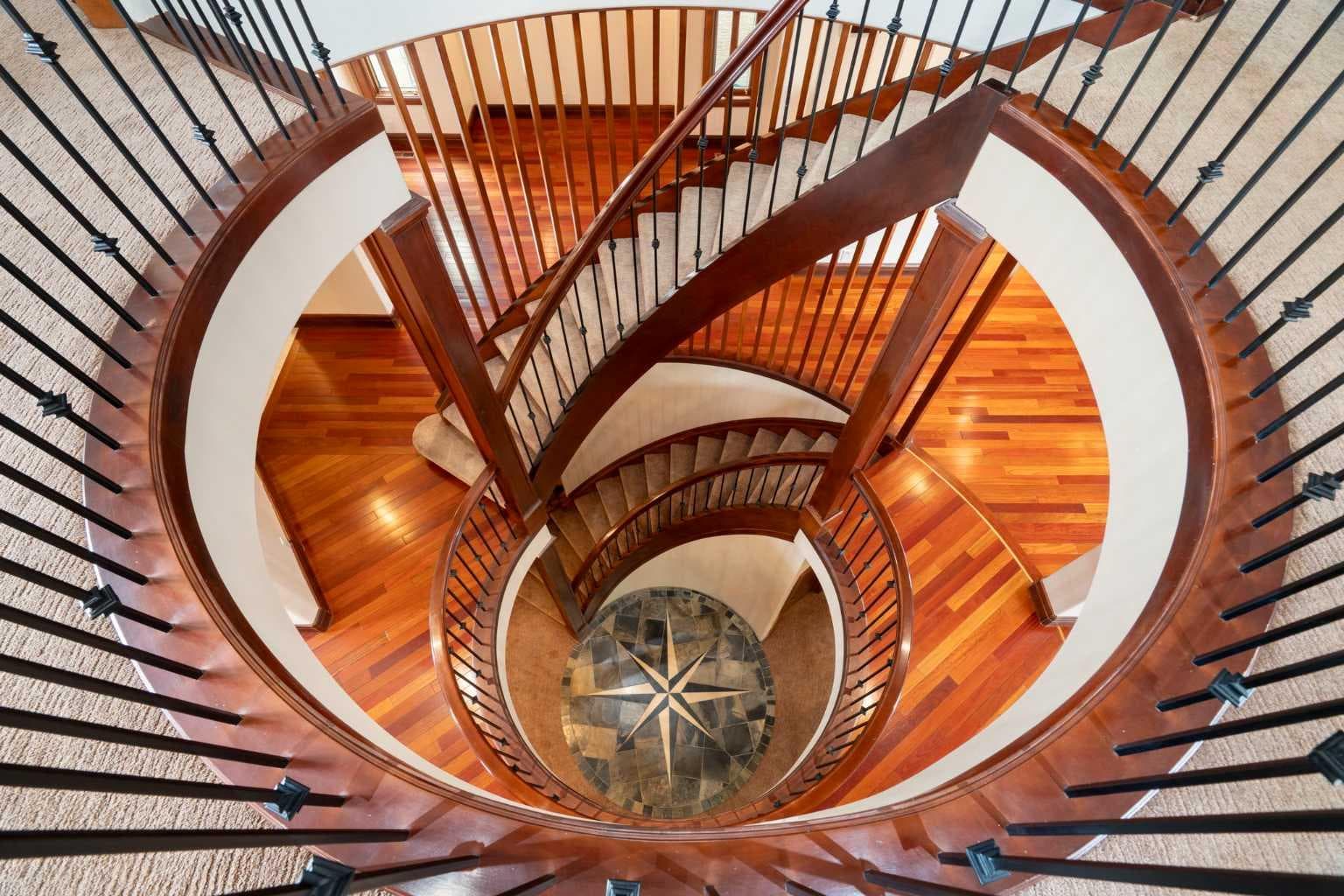8 Coulee Park SW