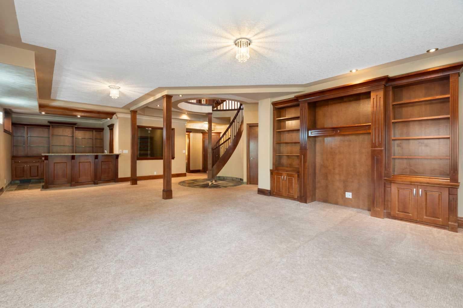 8 Coulee Park SW