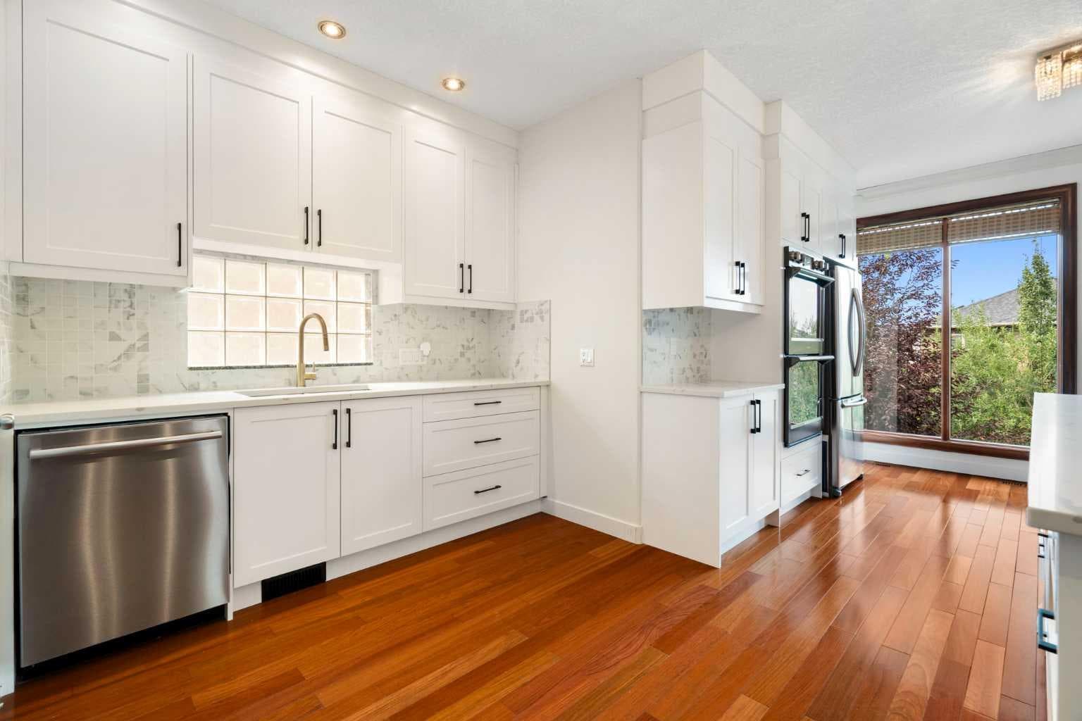 8 Coulee Park SW
