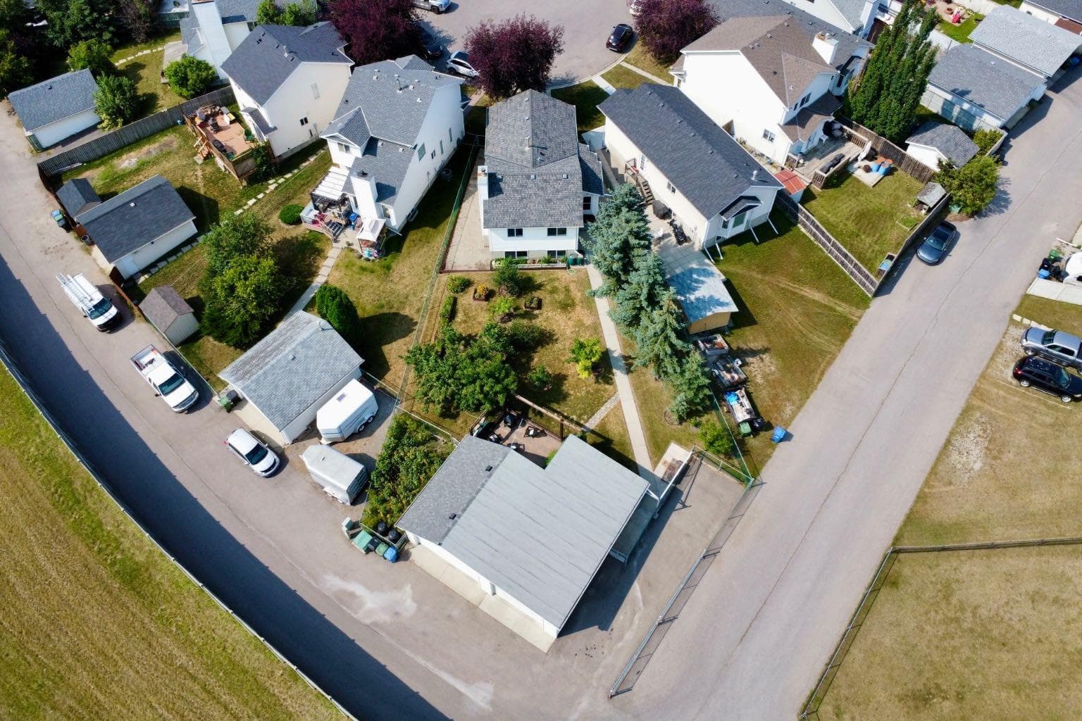 246 Mt Lorette Place SE