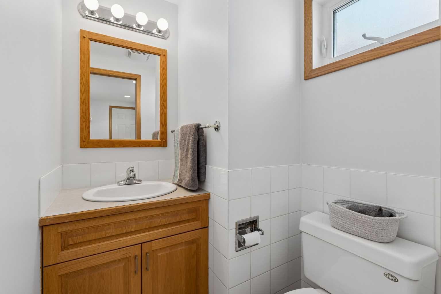 246 Mt Lorette Place SE