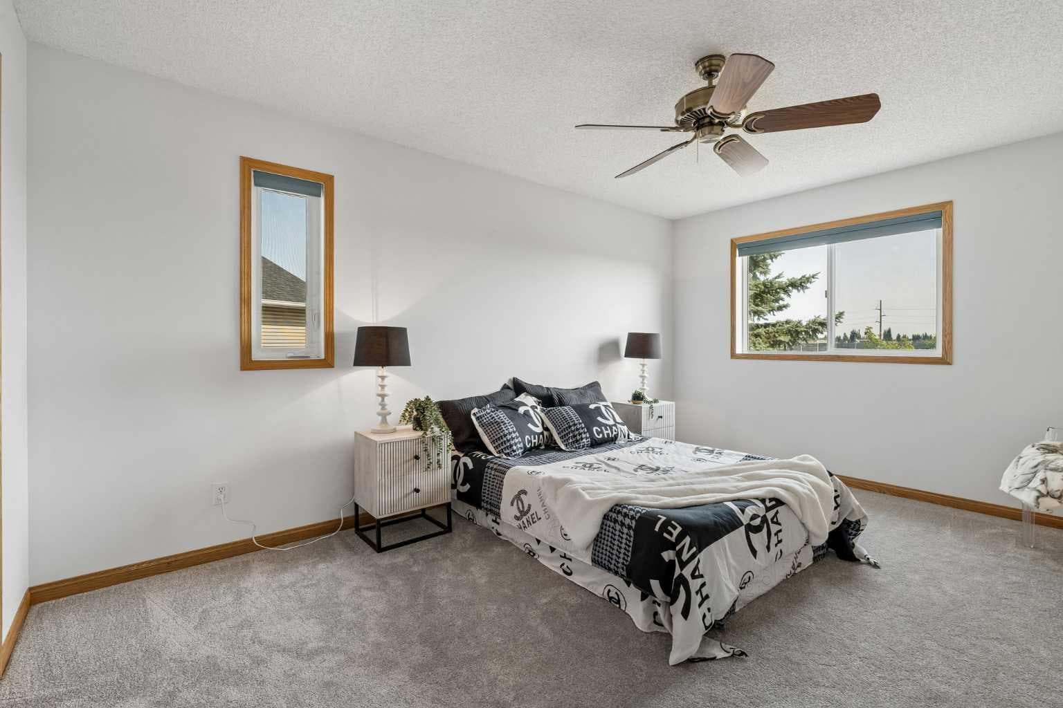 246 Mt Lorette Place SE