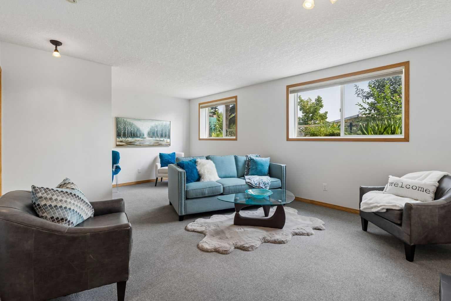 246 Mt Lorette Place SE