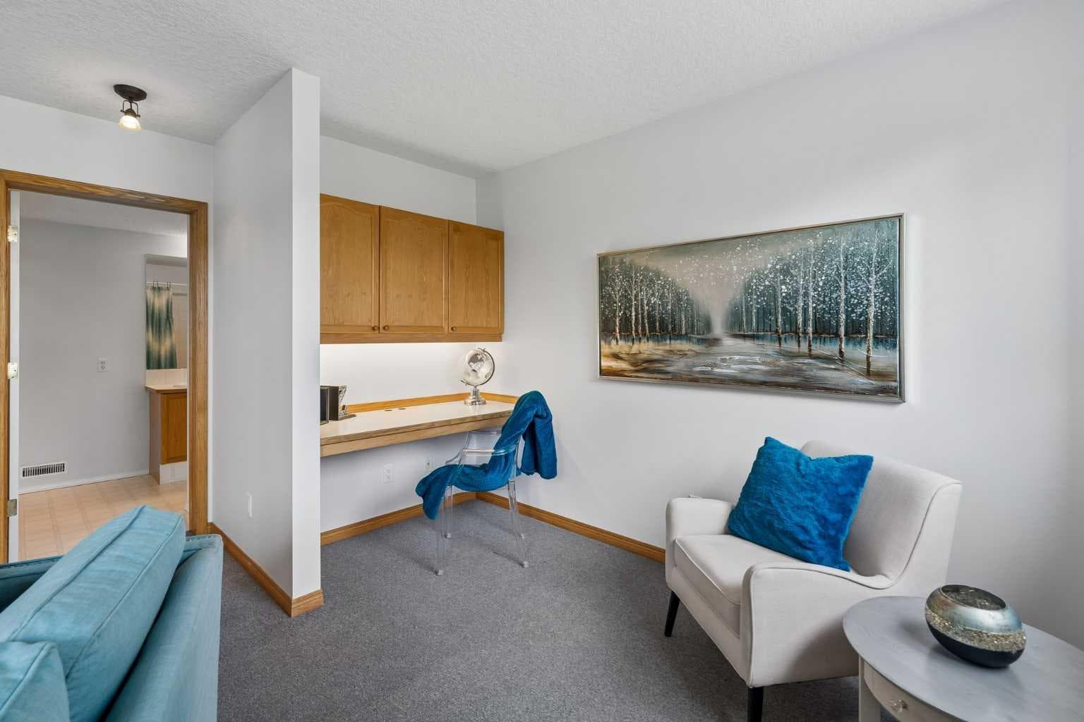 246 Mt Lorette Place SE