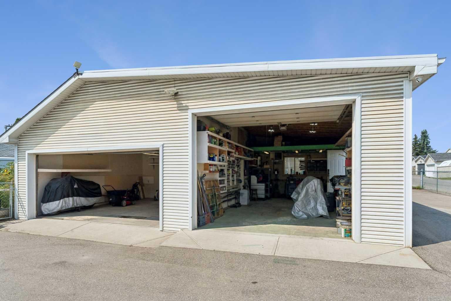 246 Mt Lorette Place SE