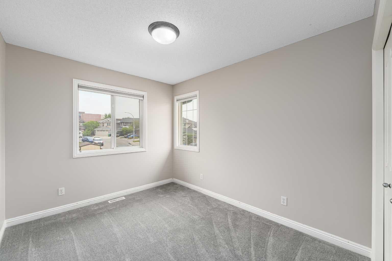 243 Covehaven Terrace NE