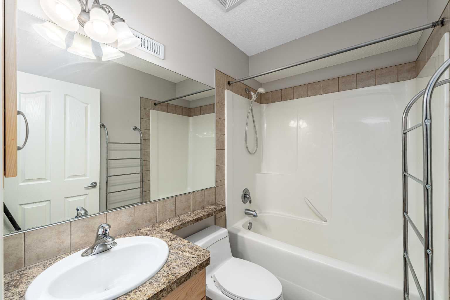243 Covehaven Terrace NE