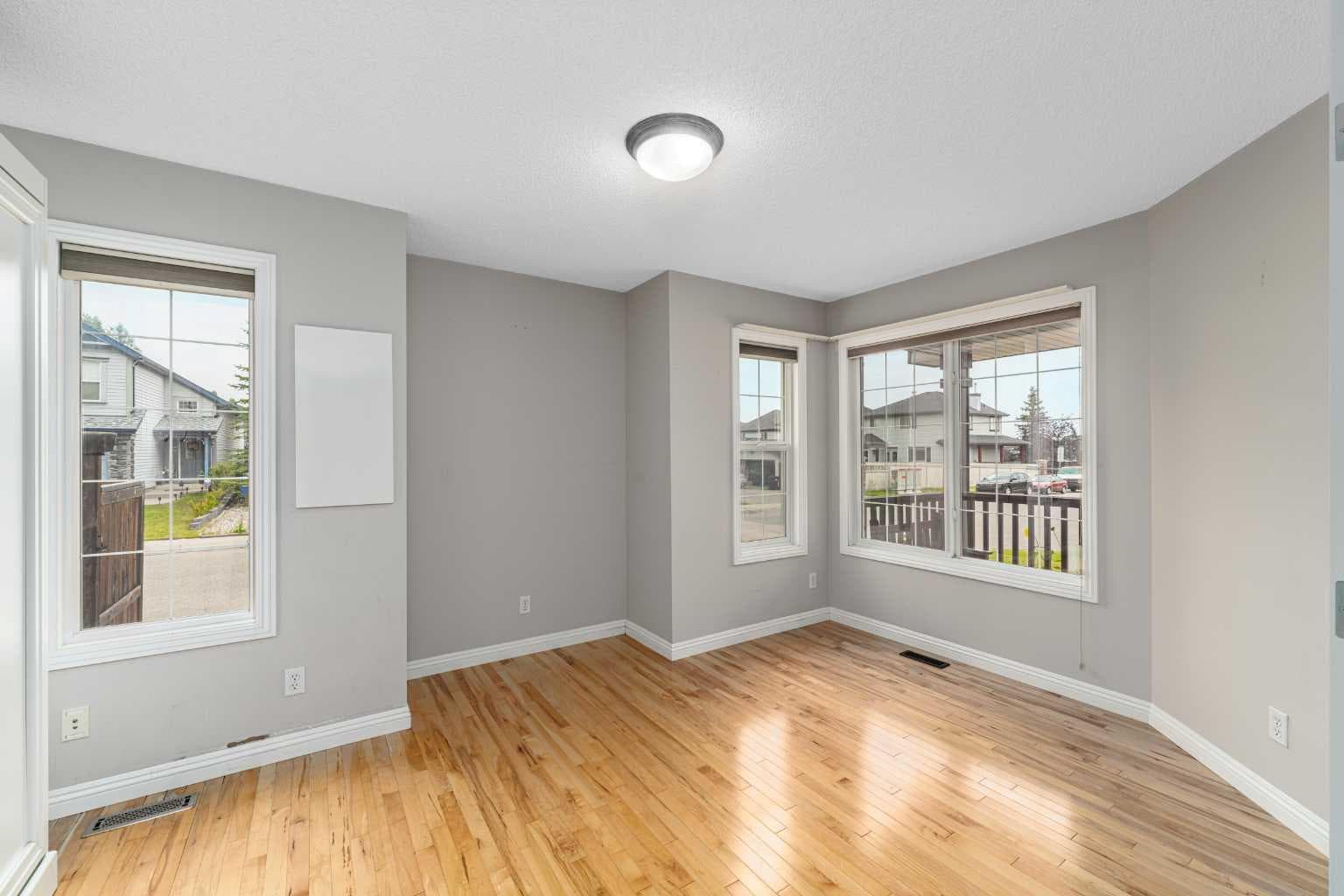 243 Covehaven Terrace NE