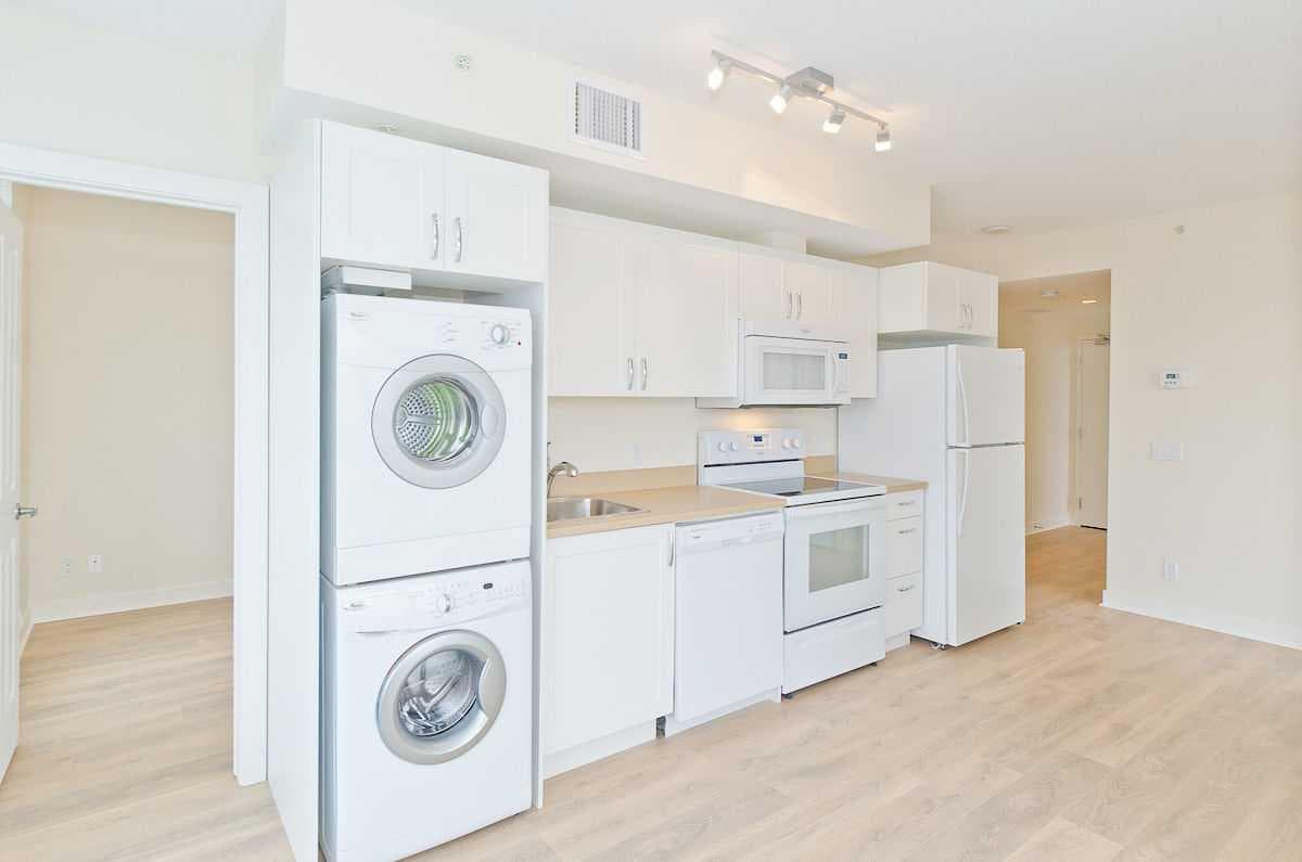 713, 30 Brentwood Common NW