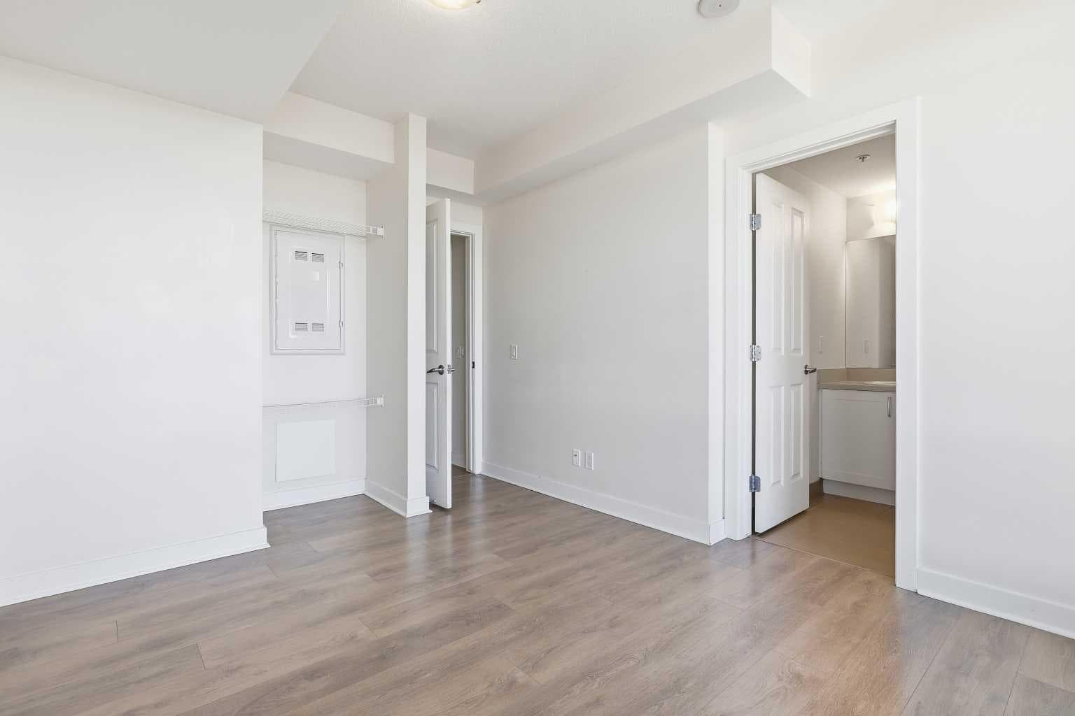713, 30 Brentwood Common NW