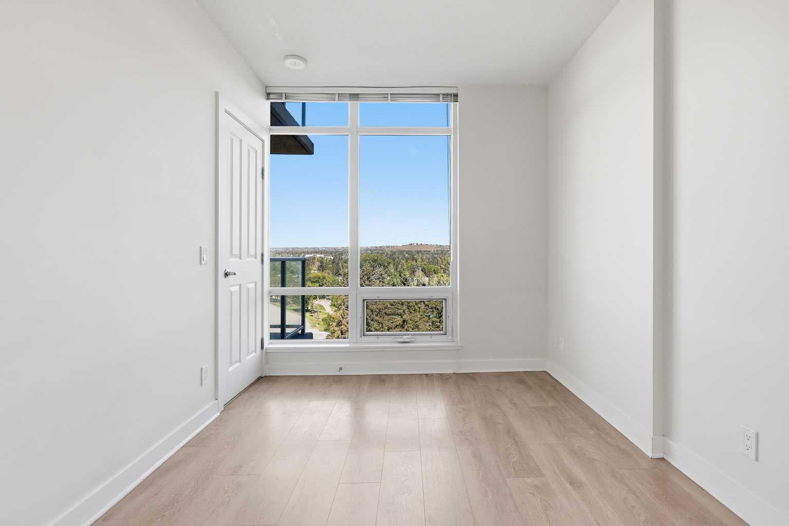 713, 30 Brentwood Common NW