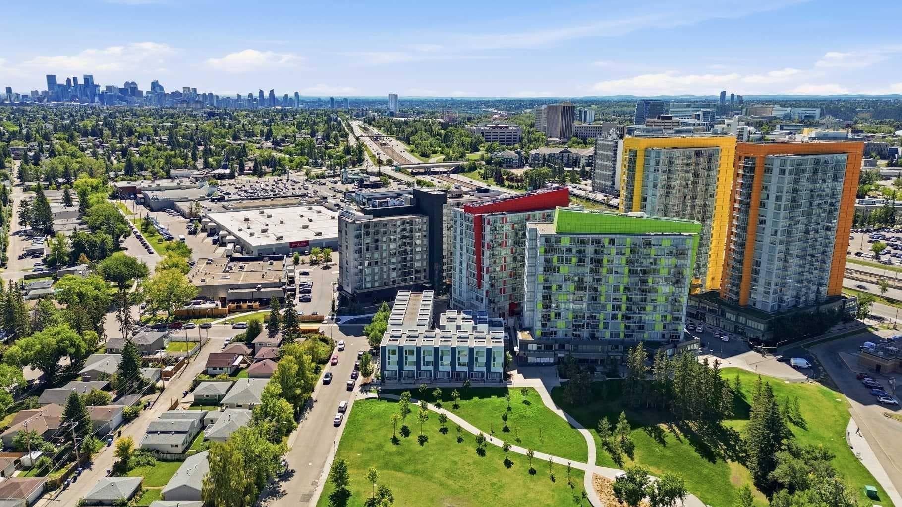 713, 30 Brentwood Common NW