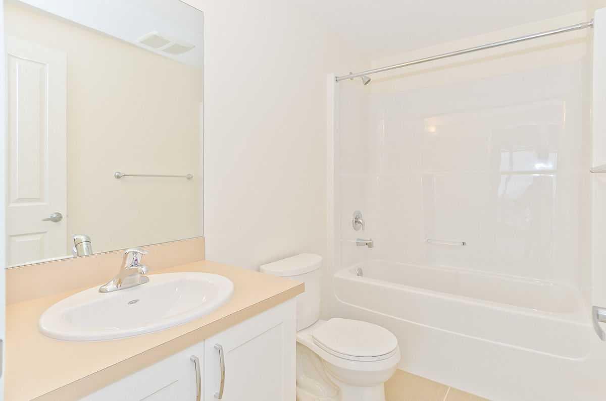 713, 30 Brentwood Common NW