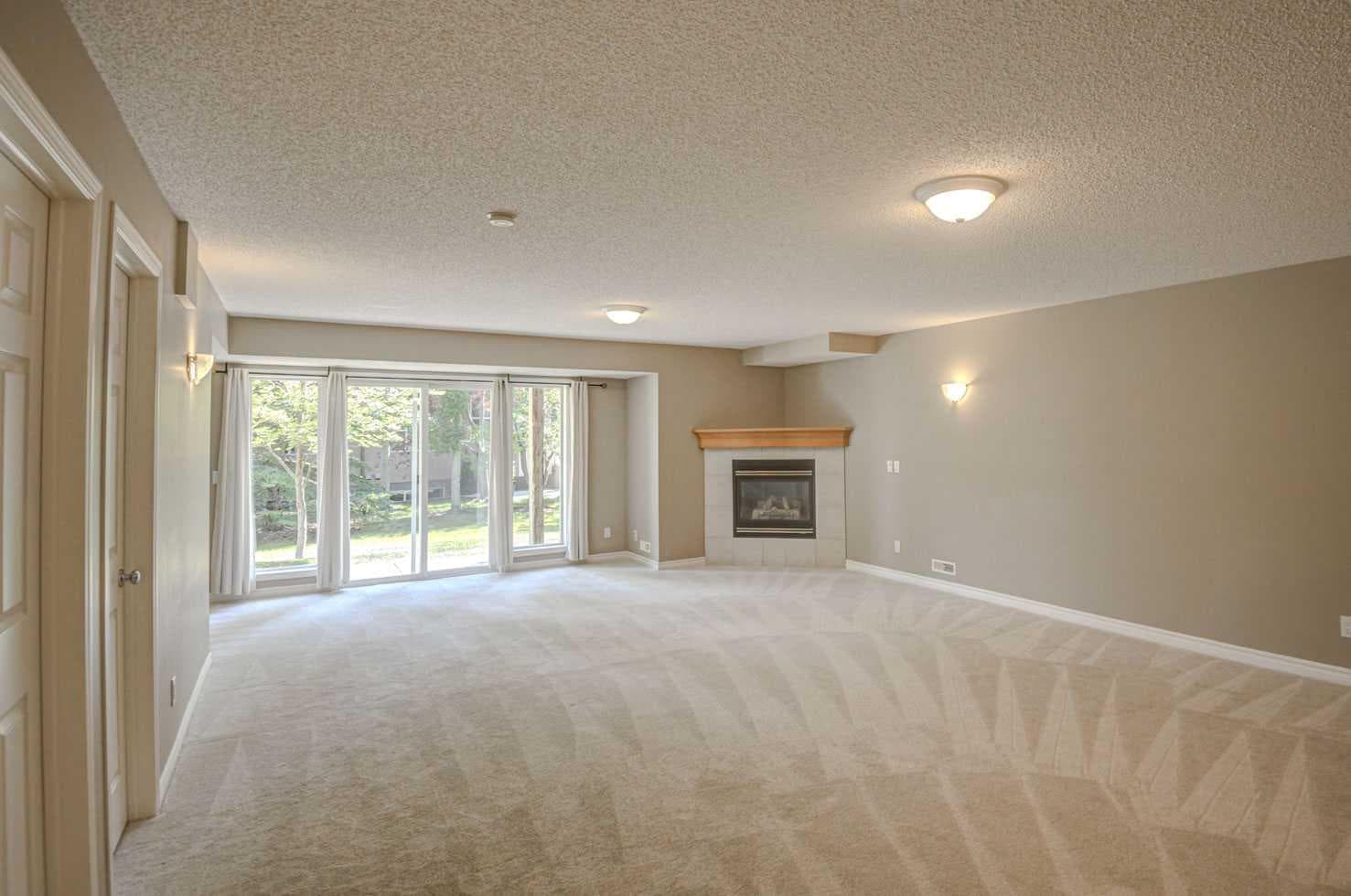 12 Straddock Villas SW