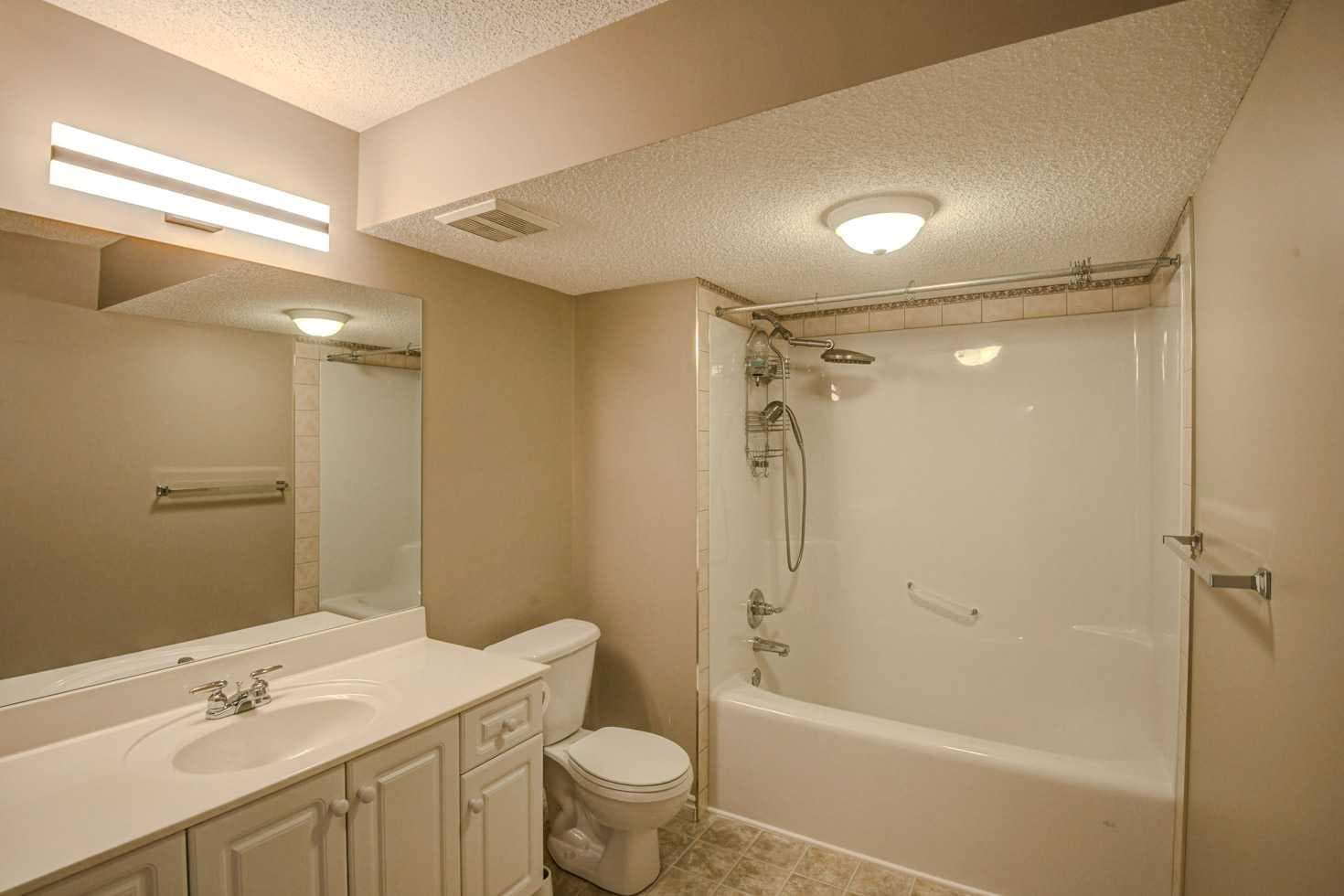 12 Straddock Villas SW