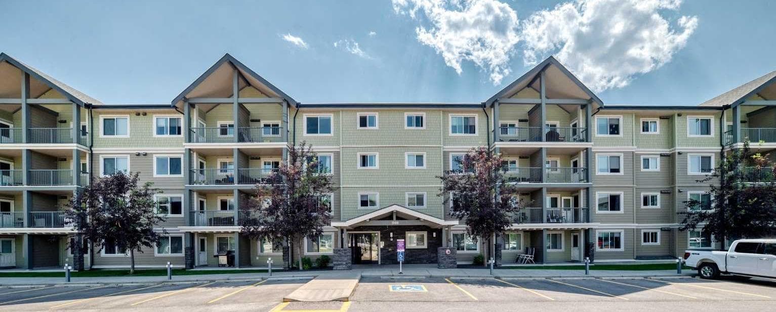 1406, 181 Skyview Ranch Manor NE