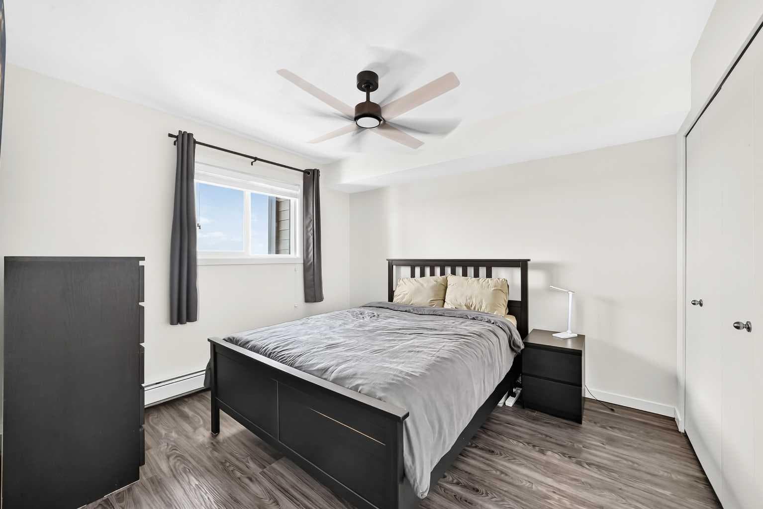 1406, 181 Skyview Ranch Manor NE