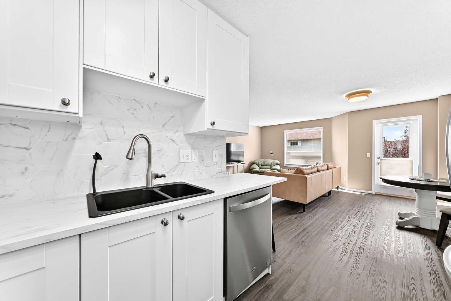 108 Douglas Glen Park SE